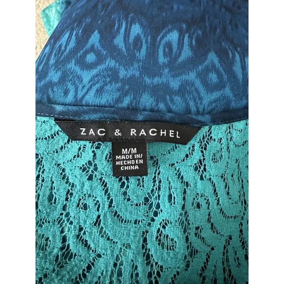 Zac & Rachel Stretch Knit Blue Green Ombre Tunic Blouse Dipped Hem Size Medium - Picture 6 of 10